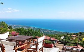 Enastron Guesthouse